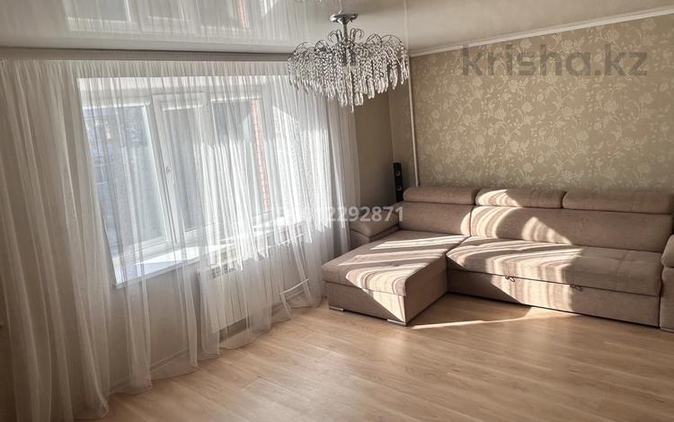 3-бөлмелі пәтер · 85.2 м² · 3/5 қабат, Майлина 57а — Магазин мандарин, бағасы: 40 млн ₸ в Костанае — фото 2