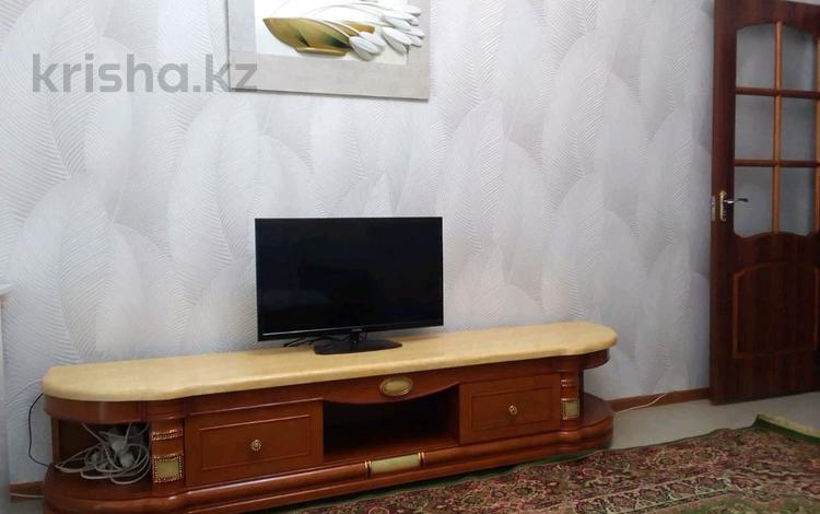 2-бөлмелі пәтер · 54 м² · 2/5 қабат, Жибек Жолы 19 — Барибаева, бағасы: 300 000 ₸ в Алматы, Медеуский р-н — фото 2