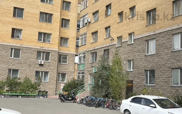 2-комнатная квартира · 75 м² · 10/10 этаж, Дукенулы 37/1 за 20 млн ₸ в Астане, Сарыарка р-н — фото 2