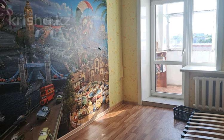 3-комнатная квартира · 72 м² · 8/9 этаж, Конституция Каз на 55 за 21.9 млн ₸ в Петропавловске — фото 2