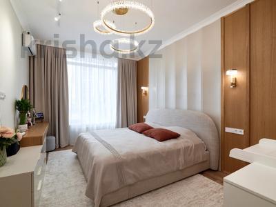 5-комнатная квартира · 215 м² · 3/12 этаж, Бухар жырау 20 за 325 млн ₸ в Астане, Есильский р-н