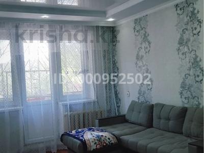 2-комнатная квартира · 45 м² · 2/5 этаж, 2 мкр Каратау 12 — 2микрарайон Каратау Әль-Фараби 2 за 13 млн ₸ в Таразе