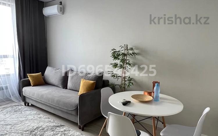 1-комнатная квартира, 40 м², 8/9 этаж посуточно, Казыбек Би 9 — Е22 за 14 999 〒 в Астане, Есильский р-н — фото 2