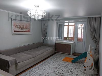 3-бөлмелі пәтер · 90.8 м² · 1/3 қабат, ул. Абая Кунанбаева 49 б, бағасы: 40 млн ₸ в Жезказгане