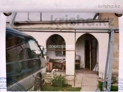 Отдельный дом · 4 комнаты · 100 м² · 8 сот., Сарыағаш каласы,Касымбеков көшесі 5/1 — ЦОН,Колледж,мектепке жакын орналаскан за 17 млн 〒 в Сарыагаш
