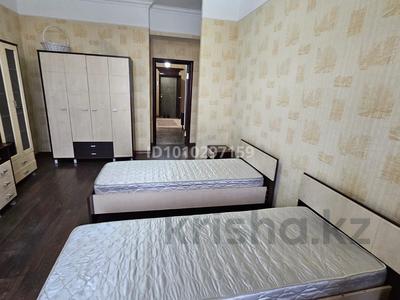 4-комнатная квартира · 210 м² · 9 этаж, Панфилова 84 за 450 000 〒 в Семее