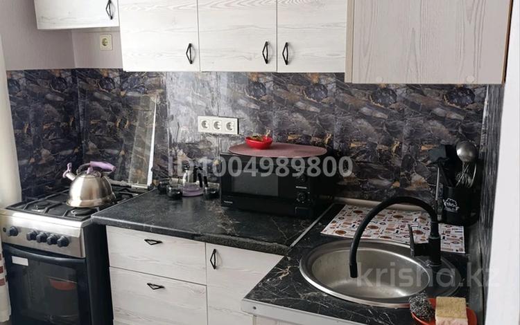 2-комнатная квартира · 42 м² · 4/4 этаж, мкр №9 19 за 250 000 ₸ в Алматы, Ауэзовский р-н — фото 2