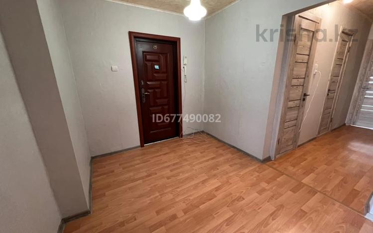 4-комнатная квартира, 79.9 м², 7/9 этаж, 3 1 за 15.7 млн 〒 в Лисаковске — фото 2