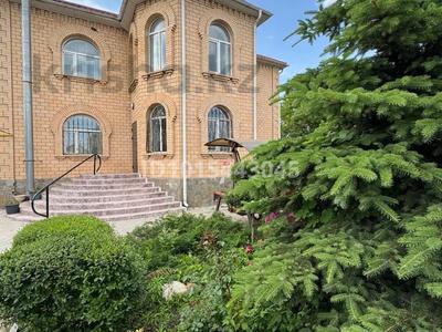 Жеке үй · 5 бөлме · 400 м², Байтурсынова 165, бағасы: 100 000 ₸ в Костанае