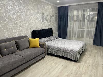 2-бөлмелі пәтер, 55 м², 2/5 қабат тәулік бойы, Габдуллина, бағасы: 15 000 〒 в Кокшетау