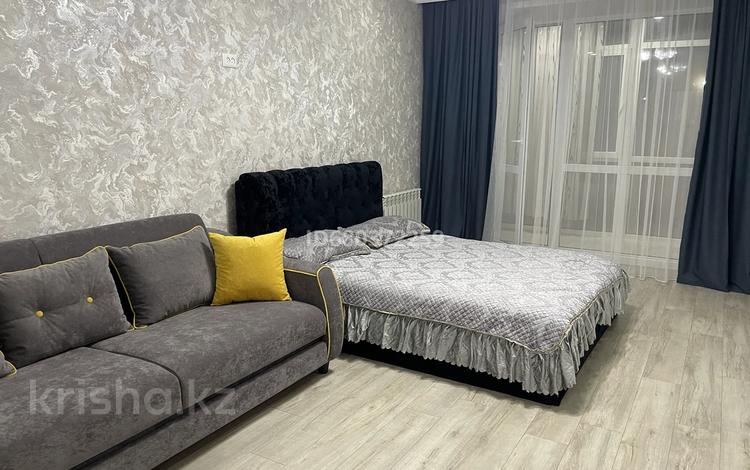 2-бөлмелі пәтер · 55 м² · 2/5 қабат, Габдуллина, бағасы: 15 000 ₸ в Кокшетау — фото 2