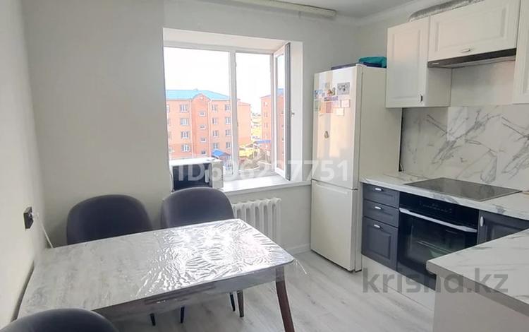 3-комнатная квартира · 68 м² · 4/5 этаж, Мкр1 квартал 1 10а — Новостройки, возле магазина Руслан за 22 млн ₸ в  — фото 2