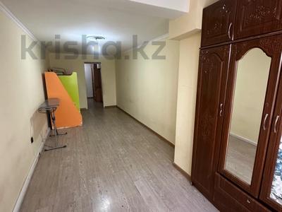 Продажа квартир в Алматы: 3-комнатная квартира · 75 м² · 10/10 этаж, мкр Акбулак, Чуланова 131 — Чуланова за 26.9 млн 〒 3-комнатная квартира · 75 м² · 10/10 этаж, мкр Акбулак, Чуланова 131 — Чуланова за 26.9 млн 〒 в Алматы, Алатауский р-н