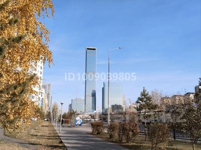 Свободное назначение, офисы, магазины и бутики, склады, азс, автосервисы и автомойки, салоны красоты, сельское хозяйство, бани, гостиницы и зоны отдыха, фитнес и спорт, медцентры и аптеки, образование, развлечения, конференц-залы, кабинеты и рабочие места, студии · 20 м² за 500 000 ₸ в Астане