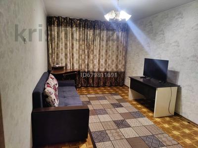 1-комнатная квартира, 33 м², 2/5 этаж помесячно, мкр Тастак-1 2 за 180 000 〒 в Алматы, Ауэзовский р-н