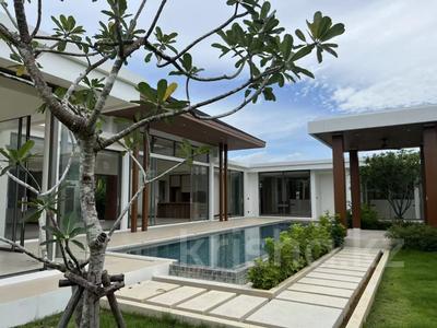 Отдельный дом · 5 комнат · 394 м² · 6.93 сот., Таланг за ~ 479.2 млн 〒 в Пхукете