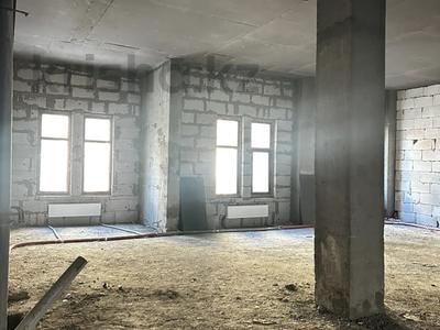 Свободное назначение, офисы, магазины и бутики, склады, общепит, салоны красоты, бани, гостиницы и зоны отдыха, фитнес и спорт, медцентры и аптеки, образование, развлечения, конференц-залы, кабинеты и рабочие места, студии · 733 м² за 3.5 млн 〒 в Астане