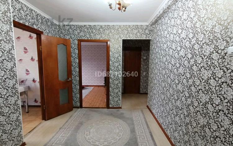 2-комнатная квартира, 58 м², 5/5 этаж, Бейбітшілік за 13.5 млн 〒 в Актобе — фото 2