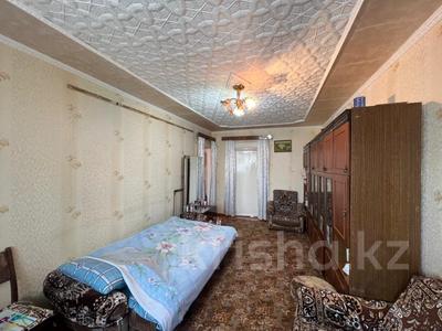 2-комнатная квартира · 44.8 м² · 5/5 этаж, мкр Юго-Восток, Республики за 13.9 млн ₸ в Караганде, Казыбек би р-н