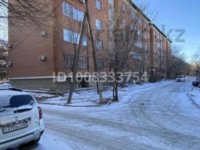1-комнатная квартира · 50 м² · 1/5 этаж, Абая 13 а — Махамбета за 24 млн ₸ в Атырау