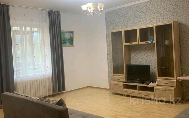 2-комнатная квартира, 75 м², 2/7 этаж помесячно, Достык 1