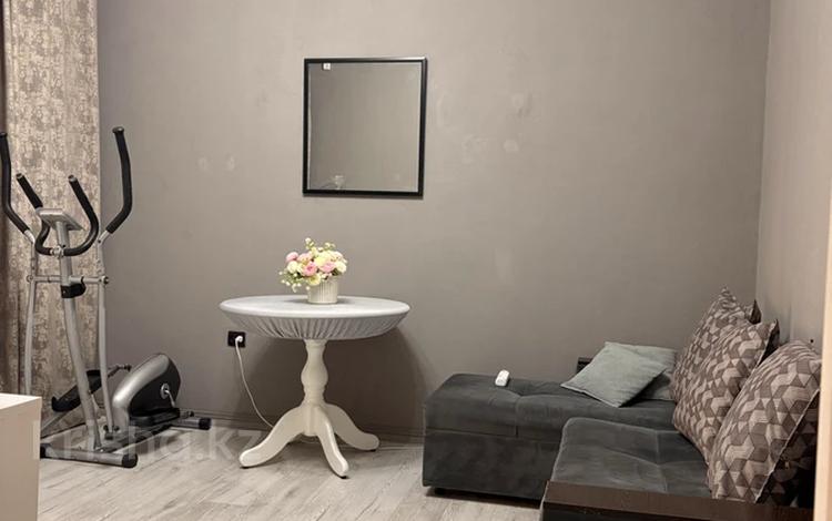 1-бөлмелі пәтер · 49 м² · 1/5 қабат, Алтын орда ш/а. 40В, бағасы: ~ 18.8 млн ₸ в Актобе, мкр. Алтын орда — фото 2