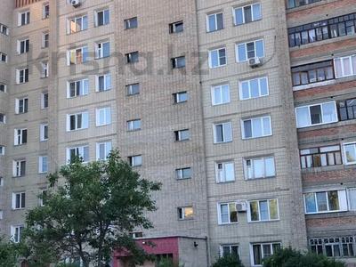 3-комнатная квартира, 61 м², 1/9 этаж, улица Карбышева 40 за 25.5 млн 〒 в Усть-Каменогорске
