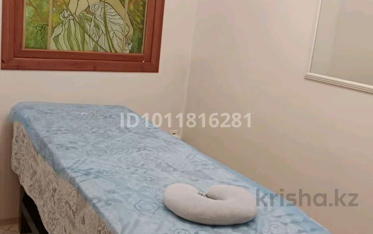 Свободное назначение, салоны красоты, кабинеты и рабочие места, студии · 15 м² за 100 000 ₸ в Алматы, Алмалинский р-н — фото 5