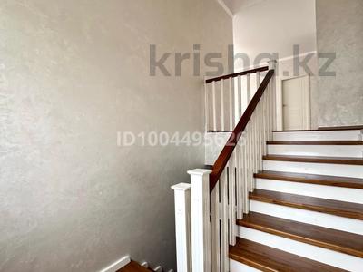 Отдельный дом · 7 комнат · 301 м² · 9 сот., мкр Самал, 10 проезд дом 4 за 75 млн 〒 в Атырау