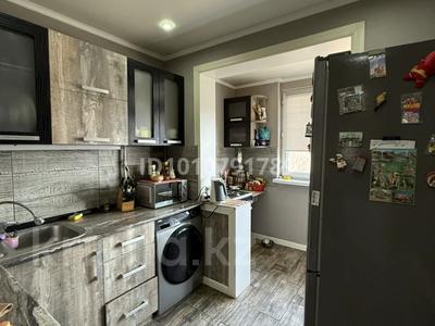 4-бөлмелі пәтер · 80 м² · 5/5 қабат, 12-й микрорайон, 12-й микрорайон 34 — за магазином магнит, бағасы: 26 млн ₸ в Шымкенте, Енбекшинский р-н
