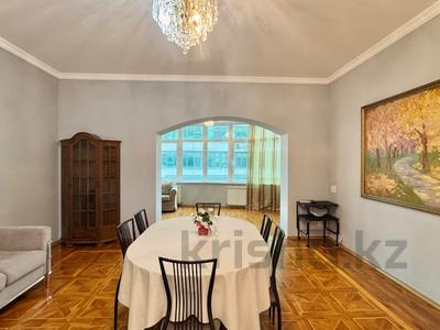 Продажа квартир в Алматы: 5-комнатная квартира · 186.4 м² · 2/17 этаж, мкр Самал-3, Аль-Фараби — Мендикулова за 152 млн 〒 5-комнатная квартира · 186.4 м² · 2/17 этаж, мкр Самал-3, Аль-Фараби — Мендикулова за 152 млн 〒 в Алматы, Медеуский р-н