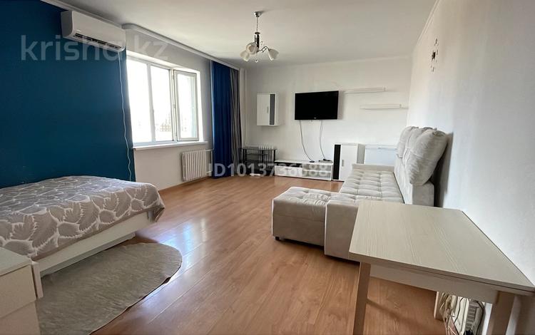 1-комнатная квартира · 54.3 м² · 7/9 этаж, И. Омарова 13 за 28.5 млн ₸ в Астане, Нура р-н — фото 2