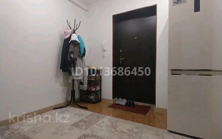 2-бөлмелі пәтер · 65 м² · 2/10 қабат, мкр 12 16 — Сзади Мега флора, бағасы: 24.5 млн ₸ в Актобе — фото 3