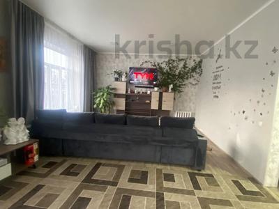 Отдельный дом · 4 комнаты · 212.9 м² · 7 сот., Матросова за 35 млн ₸ в Павлодаре