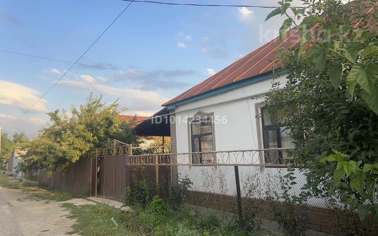 Отдельный дом · 4 комнаты · 60.8 м² · 81.2 сот., Салимбай Ахметов 35 — Турар рускулов, рядом ровд, рядом базар за 15 млн ₸ в Тюлькубасе — фото 2