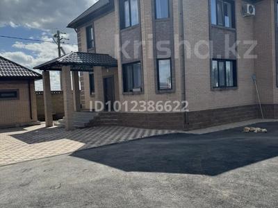Отдельный дом · 4 комнаты · 240 м² · 10 сот., Сабита Муканова 52 за 120 млн ₸ в Косшы