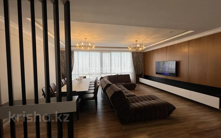 4-бөлмелі пәтер · 165 м² · 24/32 қабат, Аль-фараби 9блок 5г, бағасы: 1.6 млн ₸ в Алматы, Медеуский р-н — фото 2