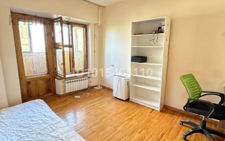 3 комнаты · 75 м² · 6/7 этаж, проспект Абая 139 за 130 000 ₸ в Алматы, Алмалинский р-н — фото 2