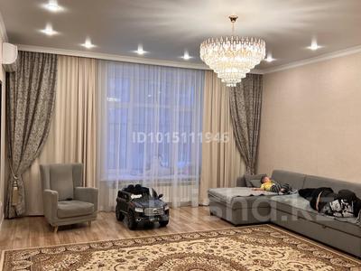 6-бөлмелі пәтер · 155 м² · 4/10 қабат, Жаңа қала ш/а., Дюсембекова 83/2, бағасы: 88 млн ₸ в Караганде, Казыбек би р-н