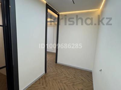 4-бөлмелі пәтер · 130 м² · 3/9 қабат, 8-й микрорайон, 8-й микрорайон 26 — Октябрская и Мангелдина, бағасы: 72 млн ₸ в Шымкенте, Туран р-н