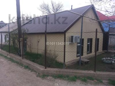 Жеке үй · 4 бөлме · 120 м² · 3 жүзд., Жарокова 70 — Находится между Московским рынком и бывшим заводом Металлоизделия, бағасы: 50 млн ₸ в Уральске