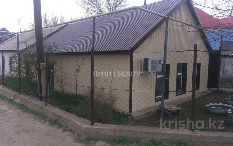 Жеке үй · 4 бөлме · 120 м² · 3 жүзд., Жарокова 70 — Находится между Московским рынком и бывшим заводом Металлоизделия, бағасы: 50 млн ₸ в Уральске — фото 2
