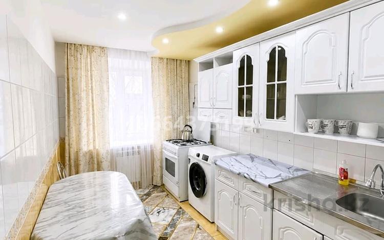 3-бөлмелі пәтер · 120 м² · 4/9 қабат, Абая 108 108 — Универмаг Айтиева Сити центр, документы на проживание от ОУР, бағасы: 25 000 ₸ в Уральске — фото 19