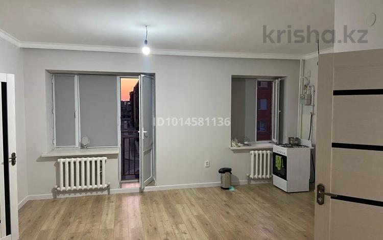 2-бөлмелі пәтер · 37.3 м² · 4/5 қабат, 4-й квартал 16, бағасы: 18 млн ₸ в  — фото 2