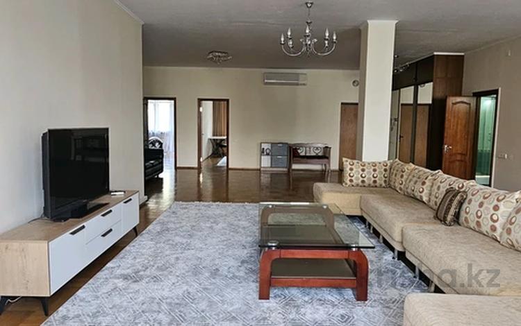 4-бөлмелі пәтер · 186 м² · 3/8 қабат, Достык 112 — Сатпаева, бағасы: 800 000 ₸ в Алматы, Медеуский р-н — фото 12
