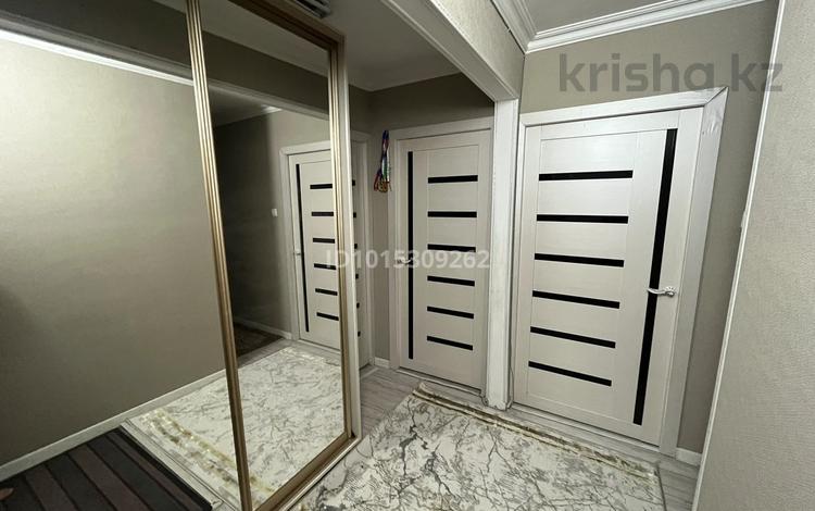 4-комнатная квартира · 80 м² · 4/5 этаж, 18-й микрорайон 15 за 34 млн ₸ в Шымкенте, Аль-Фарабийский р-н — фото 2