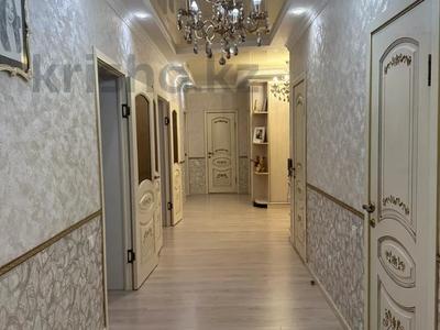 5-комнатная квартира, 165 м², 5/5 этаж, мкр. Алтын орда за 56 млн 〒 в Актобе, мкр. Алтын орда