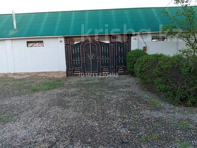 Отдельный дом · 6 комнат · 224 м² · 10 сот., Муса Жалил 175 — Жуковский,Астана тойхана за 38 млн 〒 в Туркестане