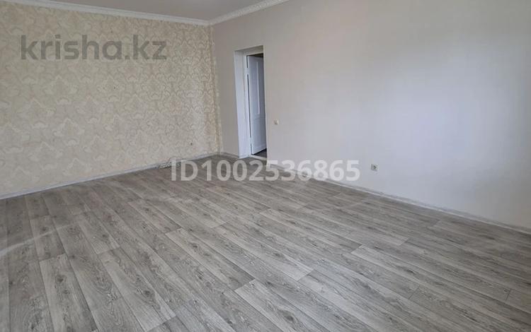 1-бөлмелі пәтер · 60 м² · 6/9 қабат, Микрорайон Алтын Ауыл 17 — Университет Сулейман Д СДУ !, бағасы: 165 000 〒 в Каскелене — фото 2