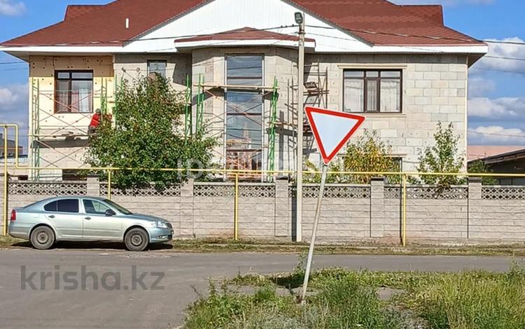Отдельный дом · 5 комнат · 270 м² · 10 сот., мкр Уркер, Байгозы батыр 32 за 75 млн 〒 в Астане, Нура р-н — фото 38